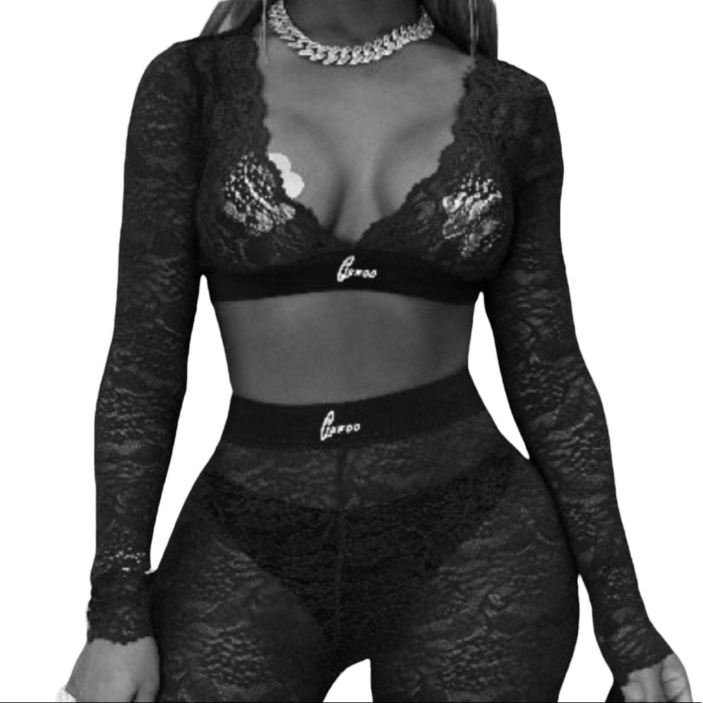 GSUWOO Women’s Black Lace Long Sleeve V-neck Top Size Small